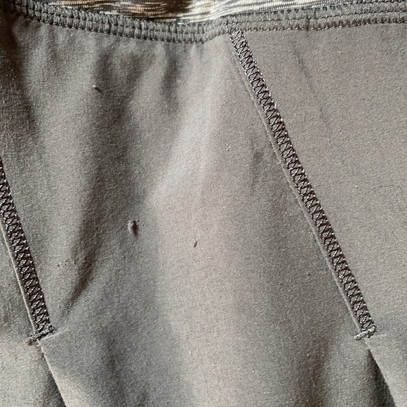 Lululemon Skort Size 4 - Picture 7 of 9